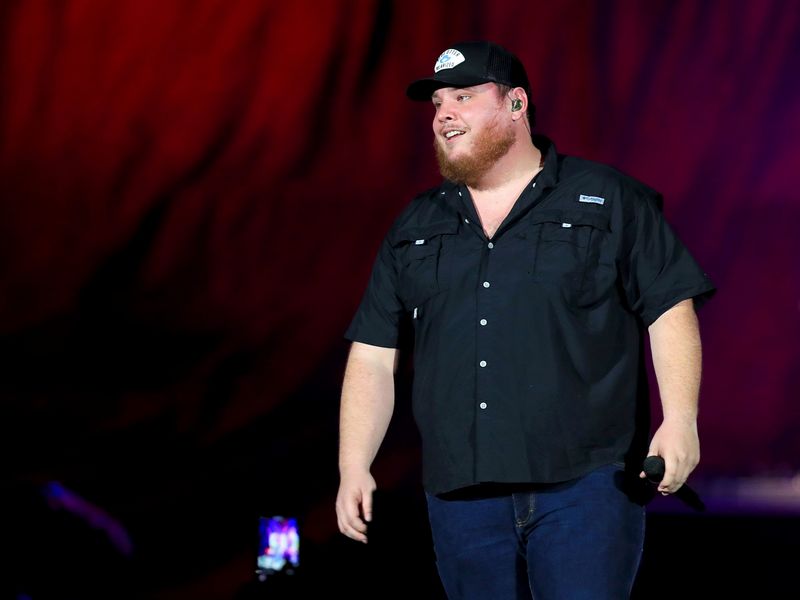 Luke Combs Pays for Funerals of 3 Fans Who Died After His Concert