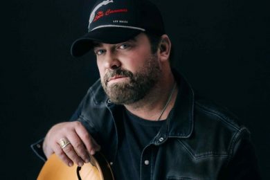 Lee Brice: You, Me & My Guitar @ Akron Civic Theatre